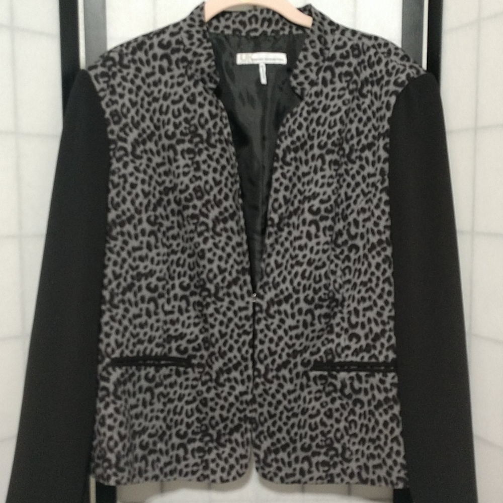 French Connection Gray Leopard Print Jacket Xl - image 2
